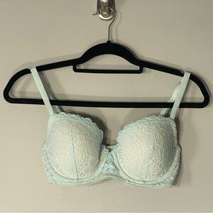 Dream Angels 32DD 
Lined Demi 
Pale blue lace over nude
Very good condition
Sexy